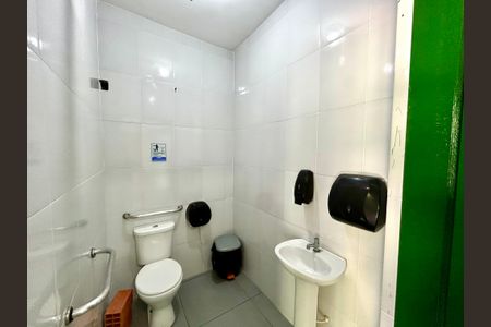 Casa para alugar com 440m², 3 quartos e 2 vagasBanheiro 3