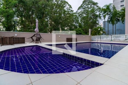 Apartamento à venda com 128m², 3 quartos e 2 vagas Apartamento à venda com 128m², 3 quartos e 2 vagasÁrea comum - Piscina