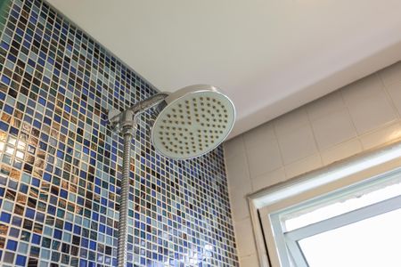 Apartamento à venda com 128m², 3 quartos e 2 vagas Apartamento à venda com 128m², 3 quartos e 2 vagasBanheiro da Suíte 1