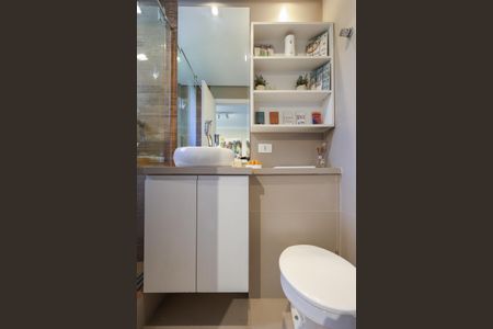 Apartamento à venda com 128m², 3 quartos e 2 vagas Apartamento à venda com 128m², 3 quartos e 2 vagasBanheiro da Suíte 2