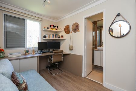 Apartamento à venda com 128m², 3 quartos e 2 vagas Apartamento à venda com 128m², 3 quartos e 2 vagasSuíte 2