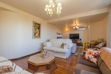 Casa à venda com 400m², 4 quartos e 4 vagasSala