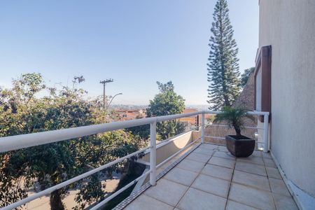 Varanda da Sala de casa à venda com 4 quartos, 400m² em Teresópolis, Porto Alegre