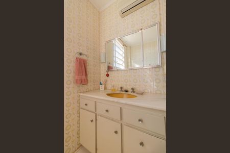 Casa à venda com 400m², 4 quartos e 4 vagasBanheiro Social