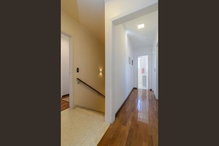 Casa à venda com 400m², 4 quartos e 4 vagasCorredor