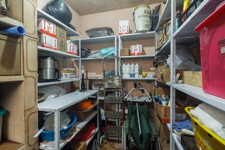 Casa à venda com 137m², 2 quartos e 1 vaga Casa à venda com 137m², 2 quartos e 1 vagaQuarto de Serviço