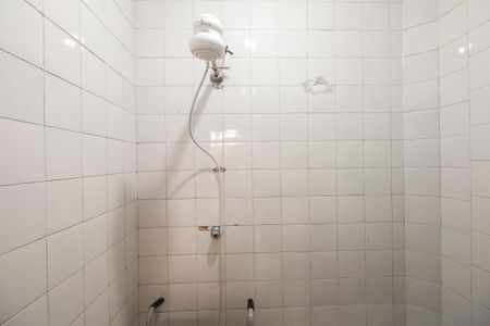 Casa à venda com 137m², 2 quartos e 1 vaga Casa à venda com 137m², 2 quartos e 1 vagaBanheiro de Serviço