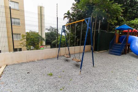 Apartamento para alugar com 41m², 2 quartos e sem vaga Apartamento para alugar com 41m², 2 quartos e sem vagaÁrea comum - Playground