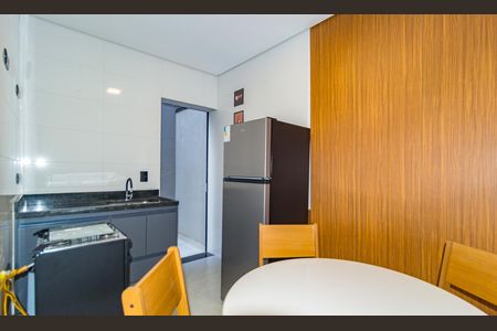 Cozinha de apartamento para alugar com 2 quartos, 40m² em Quarta Parada, São Paulo