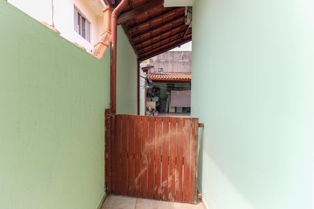 Casa à venda com 250m², 3 quartos e 4 vagasCorredor Externo