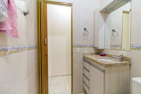 Casa à venda com 250m², 3 quartos e 4 vagasBanheiro Social