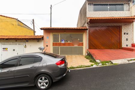Casa à venda com 250m², 3 quartos e 4 vagasFachada