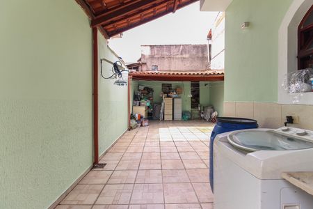 Casa à venda com 250m², 3 quartos e 4 vagasÁrea de Serviço