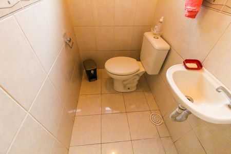 Casa à venda com 250m², 3 quartos e 4 vagasLavabo