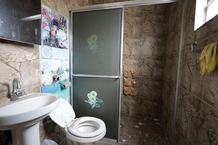 Casa à venda com 200m², 6 quartos e 1 vagaBanheiro Suíte