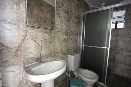 Casa à venda com 200m², 6 quartos e 1 vagaBanheiro 1