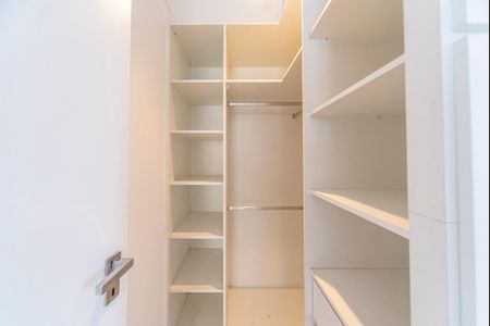 Apartamento à venda com 114m², 3 quartos e 2 vagasCloset da Suíte 3