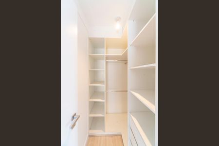 Apartamento à venda com 114m², 3 quartos e 2 vagasCloset da Suíte 3