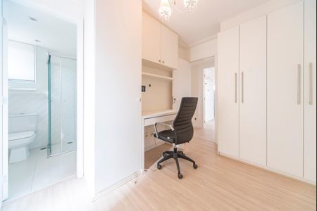 Apartamento à venda com 114m², 3 quartos e 2 vagasSuíte 2