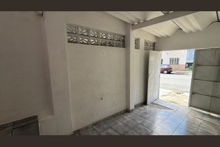 Casa para alugar com 45m², 2 quartos e 1 vagaGaragem