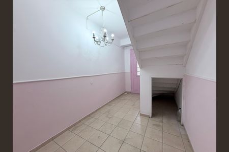 Casa para alugar com 45m², 2 quartos e 1 vagaEntrada