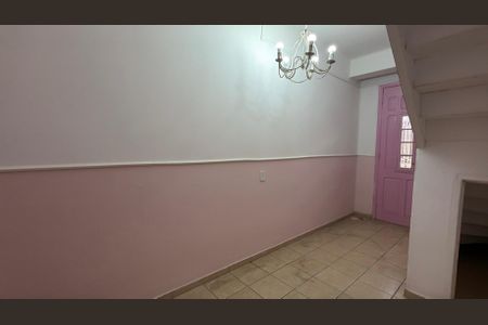 Casa para alugar com 45m², 2 quartos e 1 vagaEntrada