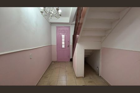 Casa para alugar com 45m², 2 quartos e 1 vagaEntrada