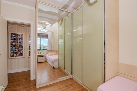 Apartamento à venda com 157m², 3 quartos e 2 vagasSuíte 2