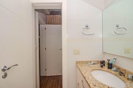 Apartamento à venda com 157m², 3 quartos e 2 vagasBanheiro da Suíte 1