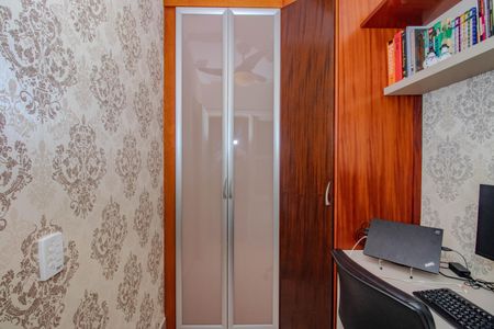 Apartamento à venda com 157m², 3 quartos e 2 vagasEscritório