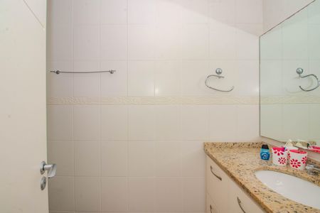 Apartamento à venda com 157m², 3 quartos e 2 vagasBanheiro da Suíte 2