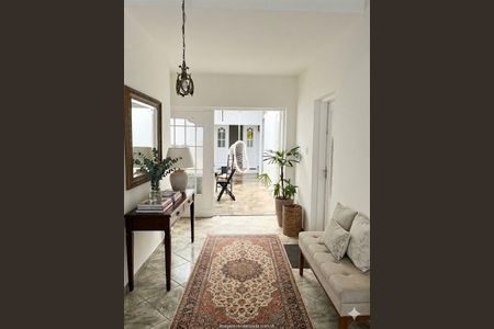 Casa à venda com 6 quartos, 238m² em Cambuci, São Paulo