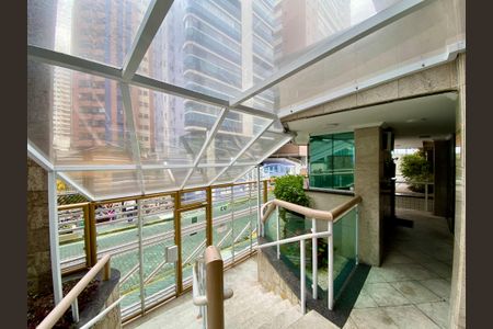 Apartamento para alugar com 100m², 2 quartos e 2 vagas Apartamento para alugar com 100m², 2 quartos e 2 vagasÁrea comum