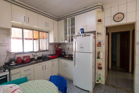 Casa à venda com 140m², 3 quartos e 2 vagasCozinha