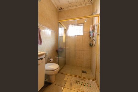 Casa à venda com 140m², 3 quartos e 2 vagasBanheiro