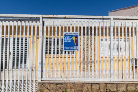 Casa à venda com 140m², 3 quartos e 2 vagasFachada