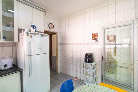 Casa à venda com 140m², 3 quartos e 2 vagasCozinha