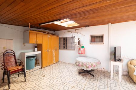 Casa à venda com 140m², 3 quartos e 2 vagasChurrasqueira