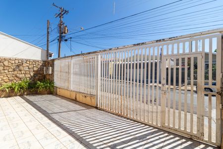 Casa à venda com 140m², 3 quartos e 2 vagasGaragem