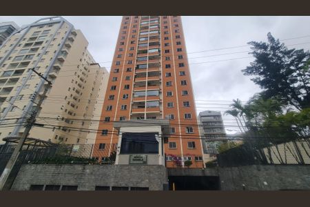 Apartamento para alugar com 96m², 3 quartos e 2 vagas Apartamento para alugar com 96m², 3 quartos e 2 vagasFachada