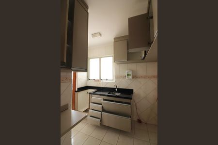 Apartamento à venda com 60m², 2 quartos e 1 vagaCozinha 