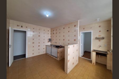 Cozinha e Área de Serviço de apartamento para alugar com 3 quartos, 112m² em Santa Rosa, Niterói
