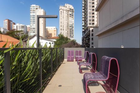 Studio à venda com 34m², 1 quarto e sem vagaÁrea Comum - Piscina