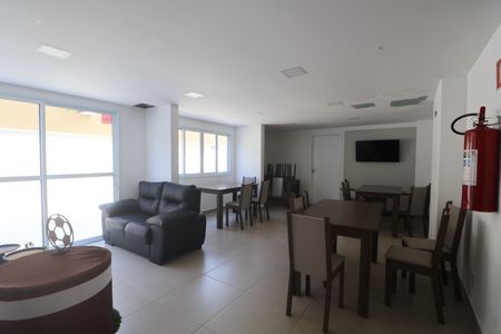 Apartamento para alugar com 55m², 2 quartos e 1 vagaÁrea comum