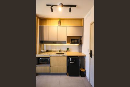 Cozinha de apartamento para alugar com 1 quarto, 29m² em Jardim das Acácias, São Paulo