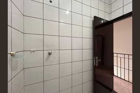 Casa à venda com 92m², 3 quartos e 1 vaga Casa à venda com 92m², 3 quartos e 1 vagaBanheiro 1