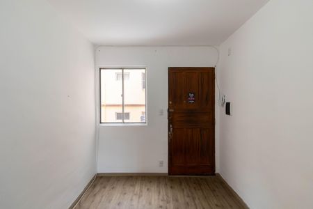 Apartamento à venda com 43m², 2 quartos e sem vaga Apartamento à venda com 43m², 2 quartos e sem vagaSala
