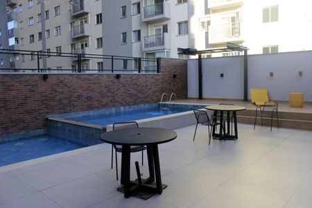 Apartamento à venda com 71m², 2 quartos e 1 vagaÁrea comum