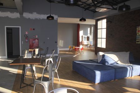 Apartamento à venda com 71m², 2 quartos e 1 vagaÁrea comum