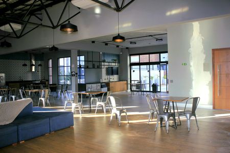 Apartamento à venda com 71m², 2 quartos e 1 vagaÁrea comum